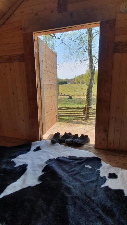 مبيت وإفطار Sosdala Vittfarnas Hird Vikingaby المظهر الخارجي الصورة