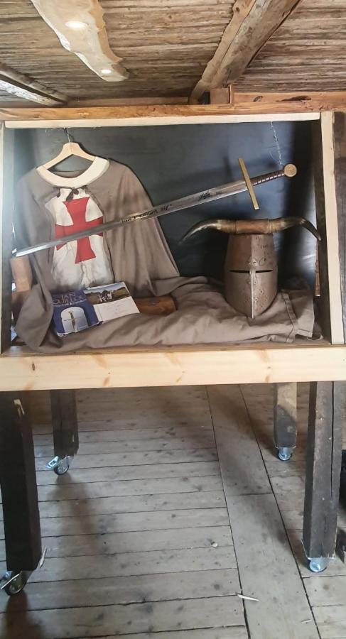 مبيت وإفطار Sosdala Vittfarnas Hird Vikingaby المظهر الخارجي الصورة