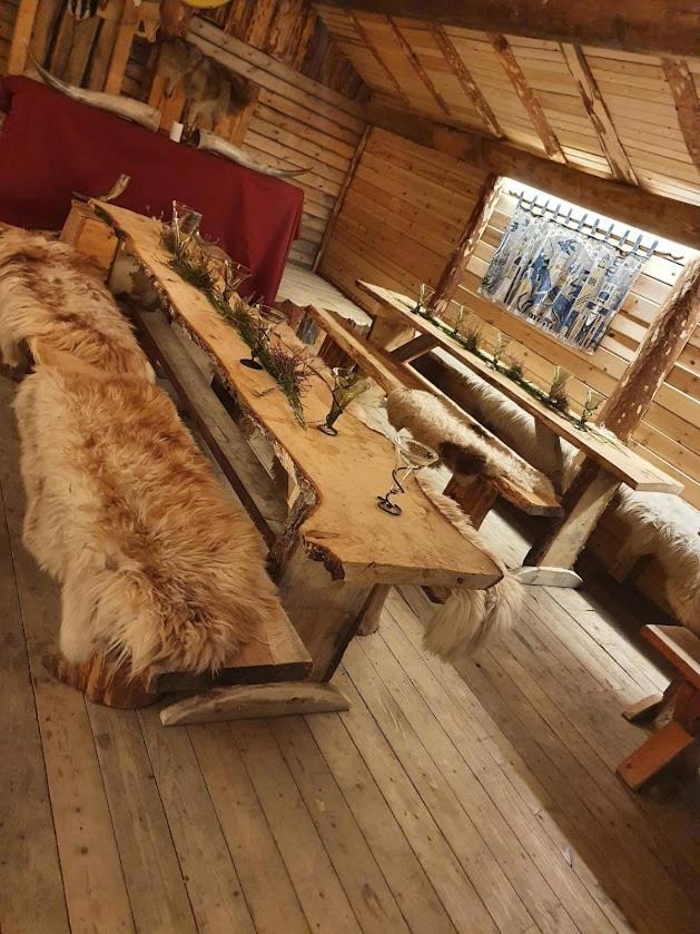 مبيت وإفطار Sosdala Vittfarnas Hird Vikingaby المظهر الخارجي الصورة